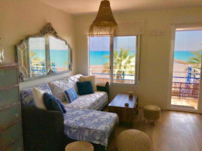 nido romántico encima del mar